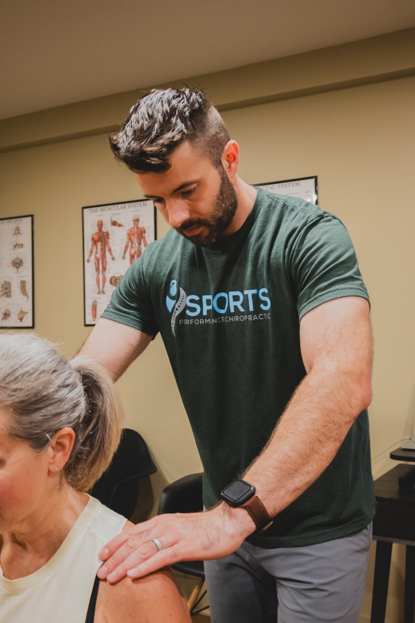 back pain chiropractor